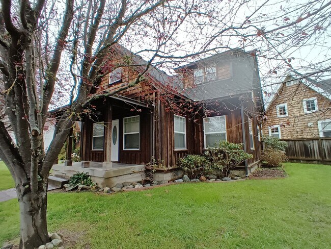 property at 2750 Meadow Creek Way