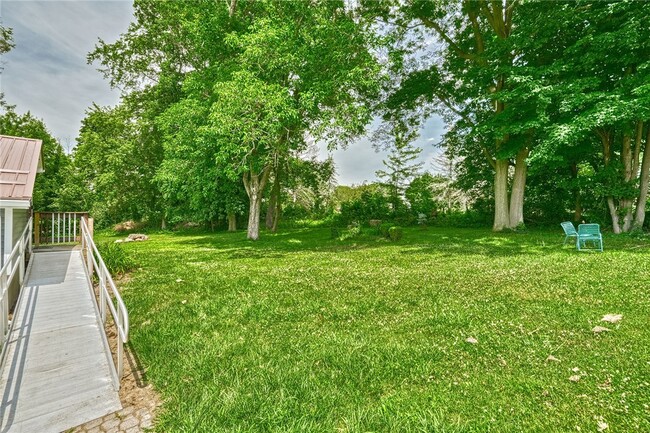 256 Macedon Center Rd in Fairport, NY - Building Photo - Building Photo