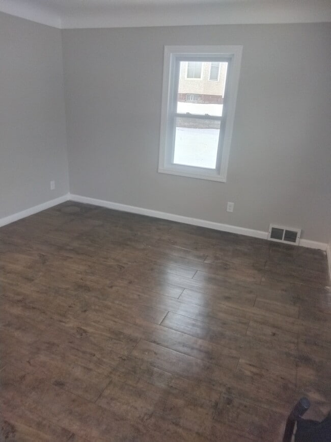 3335 N Lyndale Ave in Minneapolis, MN - Building Photo - Building Photo