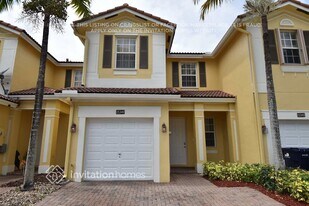 15349 SW 119th Ln in Miami, FL - Building Photo