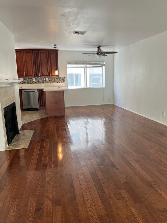 Laveta Terrace in Los Angeles, CA - Foto de edificio