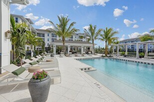 Alton LakeHouse in Bradenton, FL - Building Photo