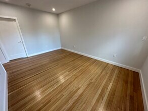 15 Forest St, Unit 1 in Cambridge, MA - Building Photo - Building Photo