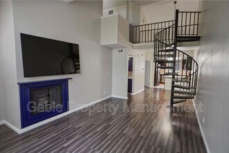 26921 Flo Ln in Santa Clarita, CA - Building Photo - Building Photo