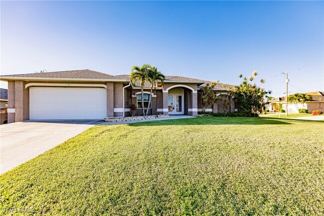 1156 SW 44th Terrace in Cape Coral, FL - Building Photo - Building Photo