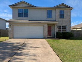 209 Phillips St in Hutto, TX - Building Photo