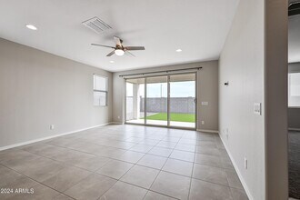 24139 W Hess Ave in Buckeye, AZ - Building Photo - Building Photo