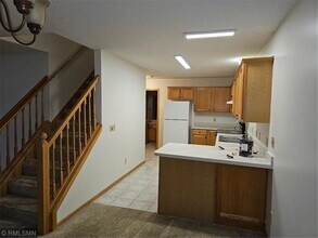 8912 Spring Ln in Woodbury, MN - Building Photo - Building Photo