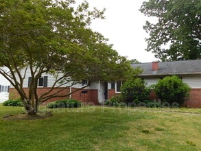 13420 Crest Cir in Smithfield, VA - Building Photo - Building Photo