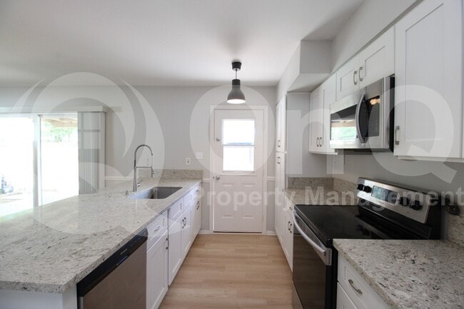 537 E Laguna Dr in Tempe, AZ - Building Photo - Building Photo