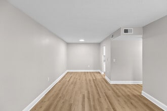 Pebble Creek Apartments in Butler, AL - Building Photo - Building Photo