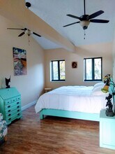 880 N E Stokes Terrace in Jensen Beach, FL - Building Photo - Building Photo
