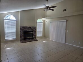 9497 N Sharon Ave in Fresno, CA - Building Photo - Building Photo