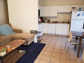 802 E Lester St, Unit #2 in Tucson, AZ - Building Photo - Building Photo