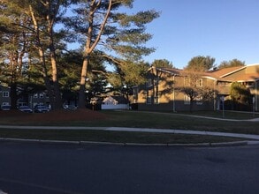 419 E River St in Orange, MA - Building Photo - Building Photo