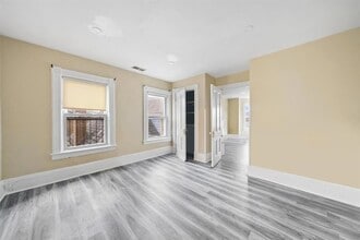 33 Bay View Terrace, Unit 3 in Newburgh, NY - Building Photo - Building Photo