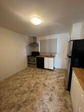 89 Rue Bagot in Gatineau, QC - Building Photo - Building Photo