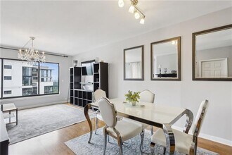 3481 Lakeside Dr NE in Atlanta, GA - Building Photo - Building Photo