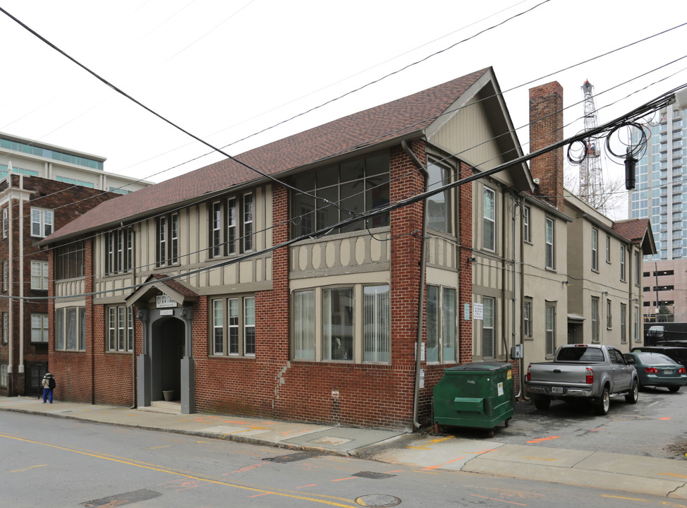 121 8th St Apartments in Atlanta, GA - Foto de edificio