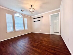 67 N Merryweather Cir in Conroe, TX - Building Photo - Building Photo