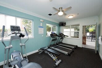 The Wilson Apartment - East Kent Hill in Kent, WA - Building Photo - Interior Photo