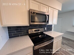 2013 N 49th St in Phoenix, AZ - Building Photo - Building Photo