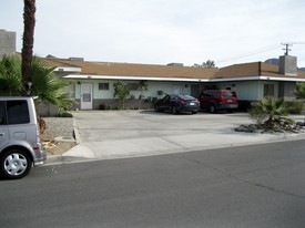 44850-44862 Cabrillo Ave in Palm Desert, CA - Building Photo - Building Photo