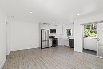 249 S Coronado St in Los Angeles, CA - Building Photo - Building Photo