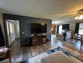 4 Compass Point Ct in Mount Vernon, OH - Building Photo - Building Photo