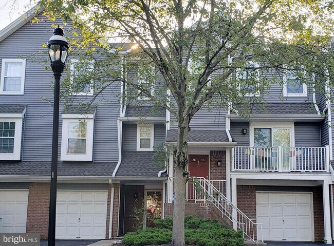 property at 6 Halstead Pl