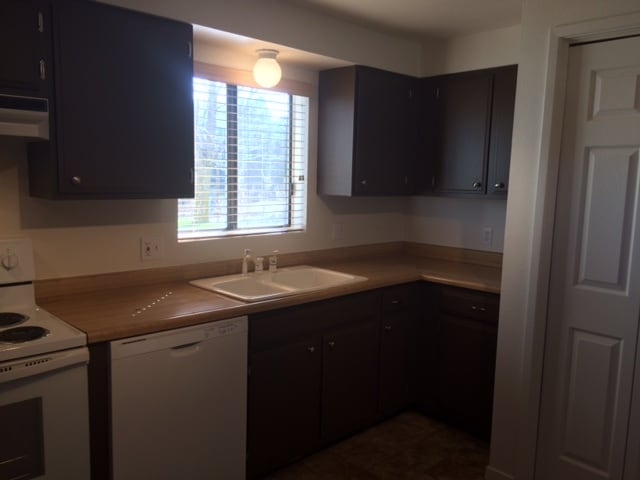 1202 Avenida del Sol, Unit Pinon Heights #114 in Durango, CO - Building Photo - Building Photo