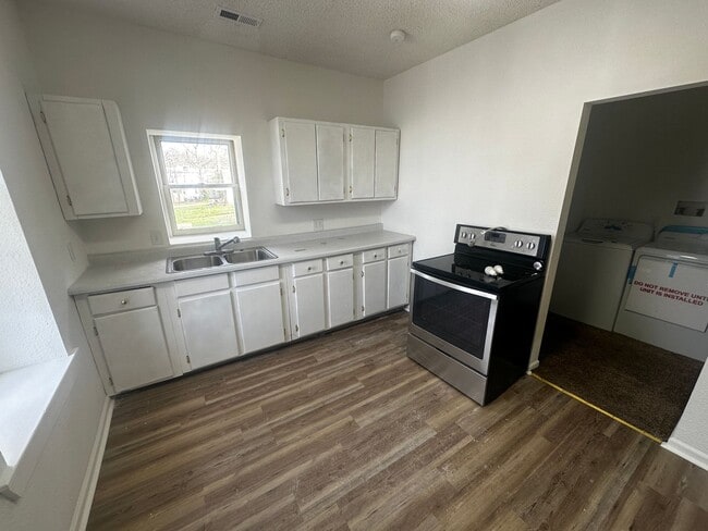 property at 1501 Faraon St