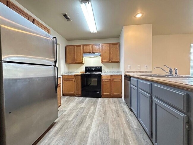 property at 1211 Oakland Ave