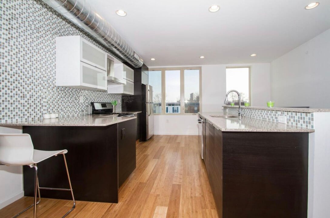 457 E Girard Ave, Unit 4 in Philadelphia, PA - Building Photo