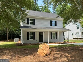 24 Mill Stream Ct in Newnan, GA - Building Photo - Building Photo