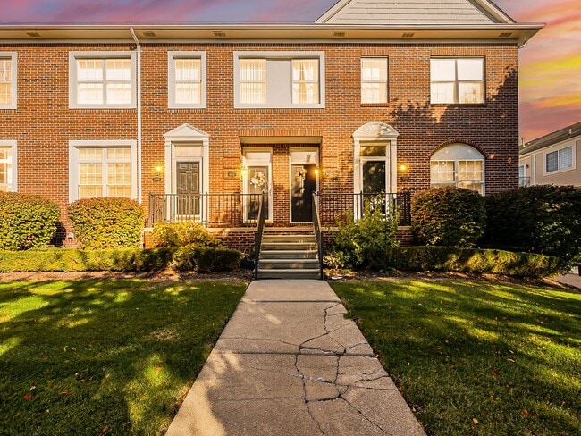 property at 14520 Vauxhall Dr