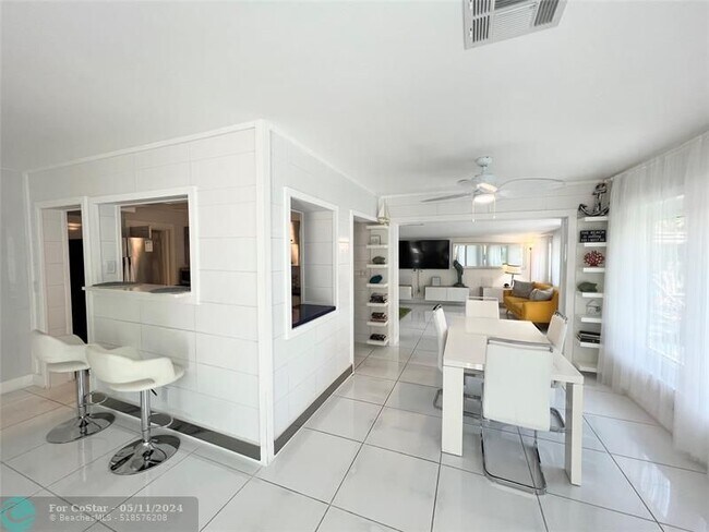4430 Sea Grape Dr in Lauderdale-by-the-Sea, FL - Building Photo - Building Photo