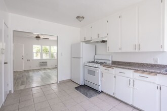 1502 Maple Street in Santa Monica, CA - Building Photo - Interior Photo