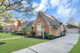 3931 Bratton St in Sugar Land, TX - Building Photo