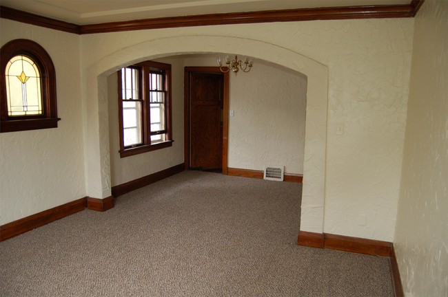 3540 W Linden Pl-Unit -4 in Milwaukee, WI - Foto de edificio - Building Photo