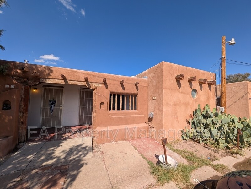 200 63rd St SW in Albuquerque, NM - Building Photo