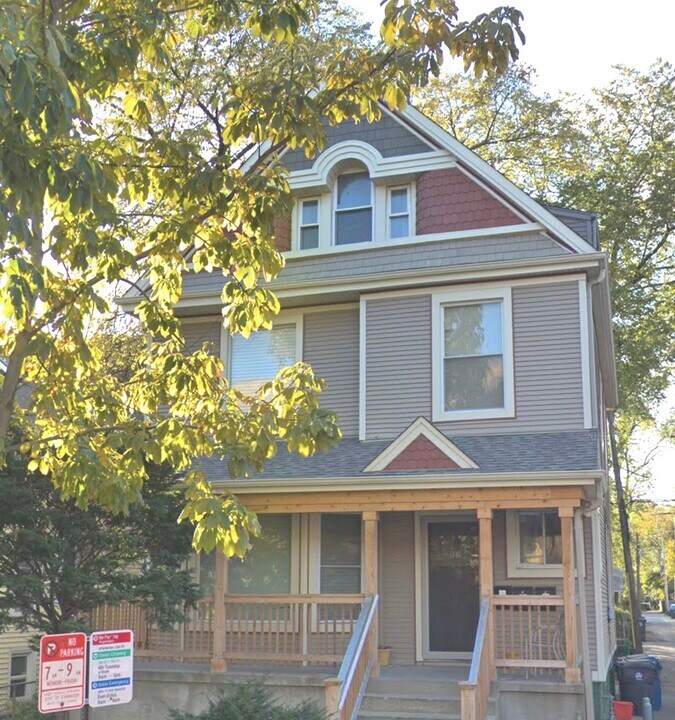 724 Custer Ave in Evanston, IL - Building Photo