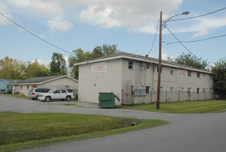 Ralston Apartments in Houston, TX - Foto de edificio - Building Photo