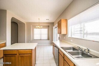 7985 W Mission Ln in Peoria, AZ - Building Photo - Building Photo