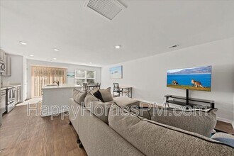 4698 Palm View Cir in North Charleston, SC - Building Photo - Building Photo