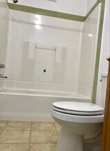 575 White Mountain Hwy in Milton, NH - Foto de edificio - Building Photo