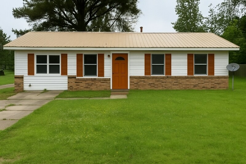 208 W Alpine St in Jonesboro, AR - Building Photo