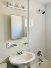 201 Chandler Dr, Unit 9C in Gaffney, SC - Foto de edificio - Building Photo