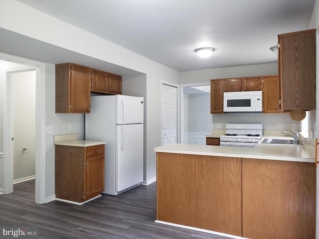 property at 5906 Cascade Dr