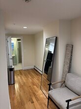 230 Commonwealth Ave in Boston, MA - Building Photo - Building Photo